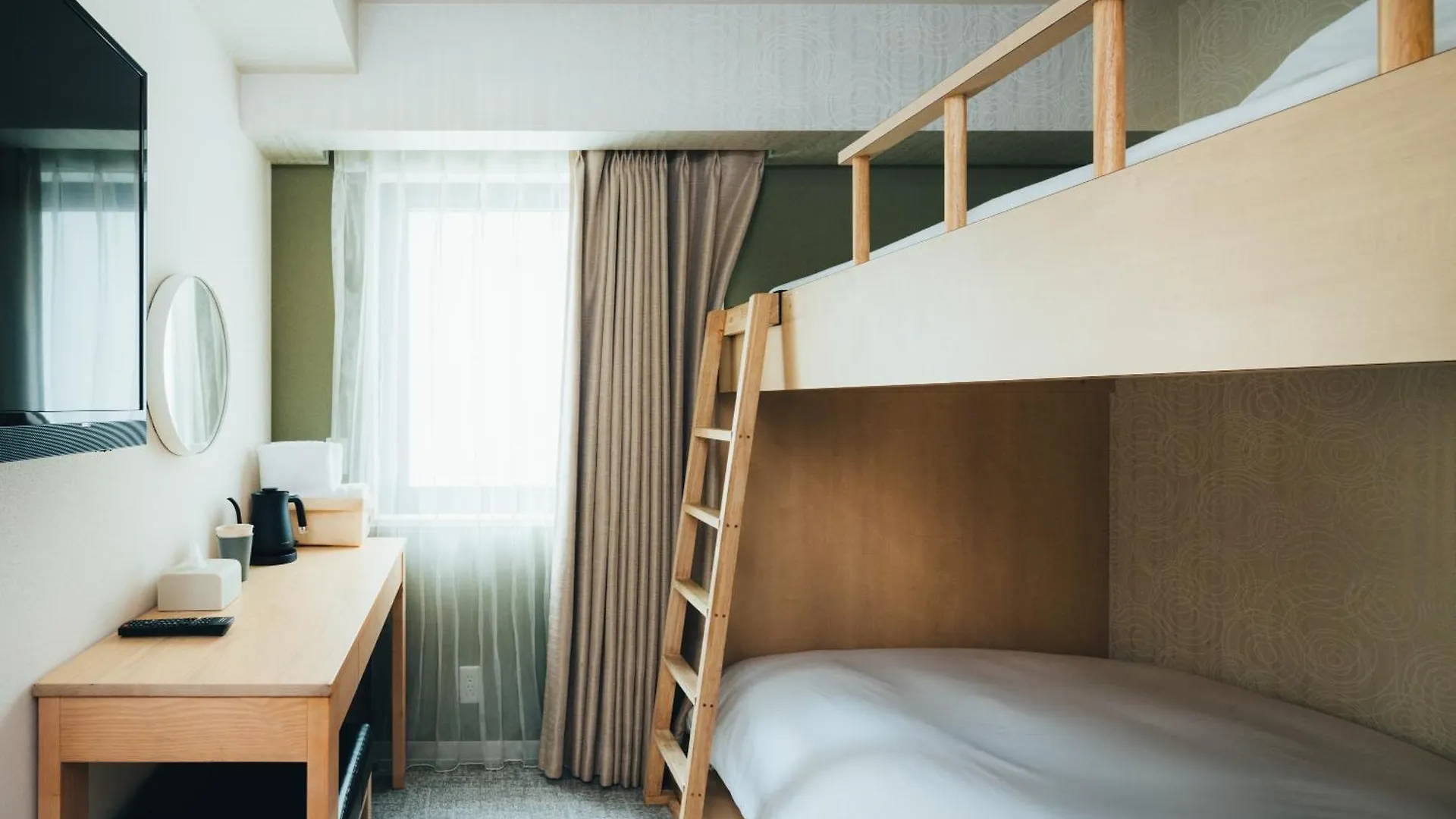 Meander Osaka Hotel