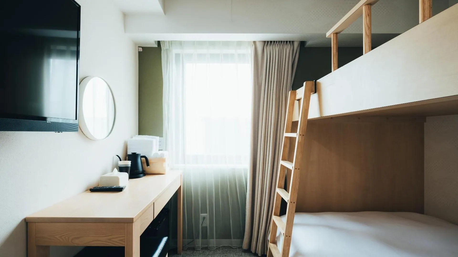 Meander Osaka Hotel