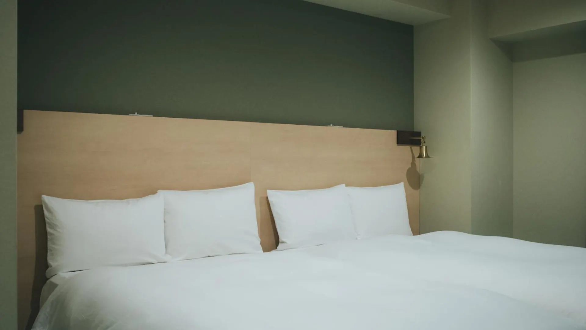 Meander Osaka Hotel