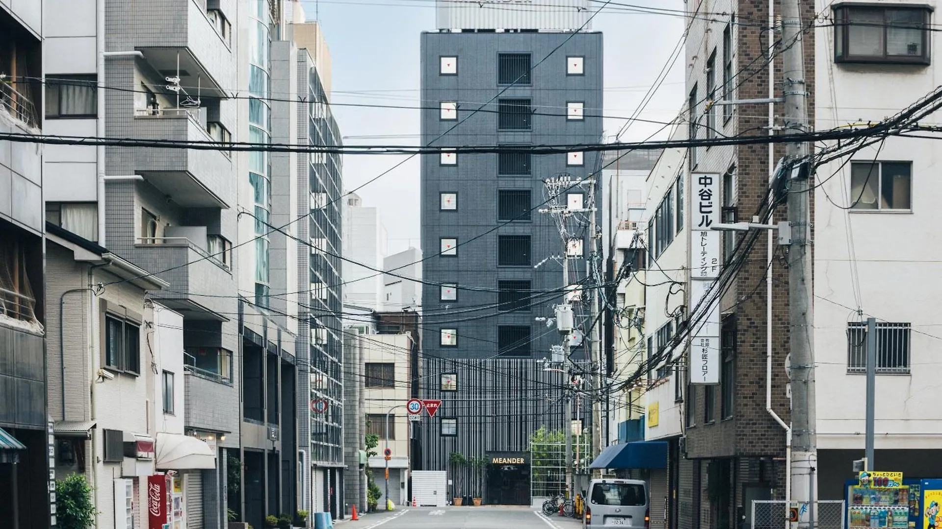 ***  Hotel Meander Osaka Japón